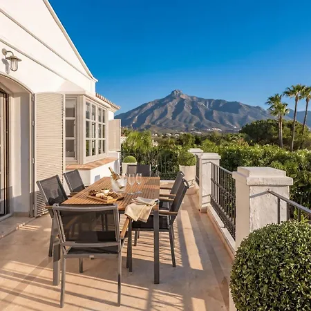 Vacation I White Orchid, Palatial Villa, Private Heated Pool, Prime Golf Valley Location, Minutes From Puerto Banus, Luxury Interiors, Outdoor Fire Pit Lounge *