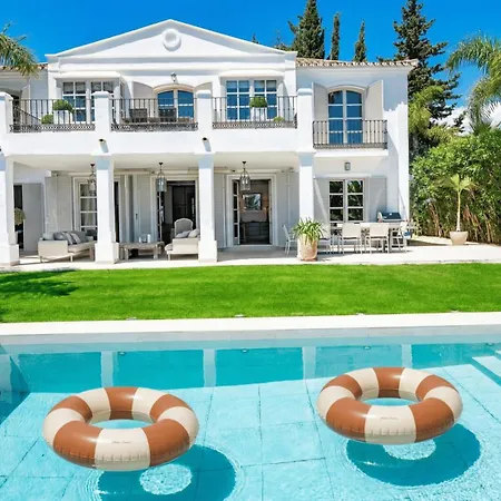 Vacation I White Orchid, Palatial Villa, Private Heated Pool, Prime Golf Valley Location, Minutes From Puerto Banus, Luxury Interiors, Outdoor Fire Pit Lounge Villa *