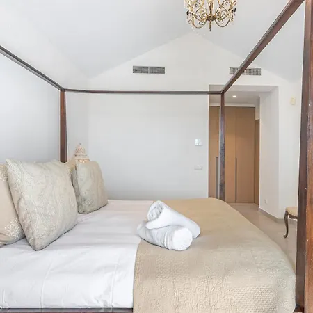 Vacation I White Orchid, Palatial Villa, Private Heated Pool, Prime Golf Valley Location, Minutes From Puerto Banus, Luxury Interiors, Outdoor Fire Pit Lounge Marbella
