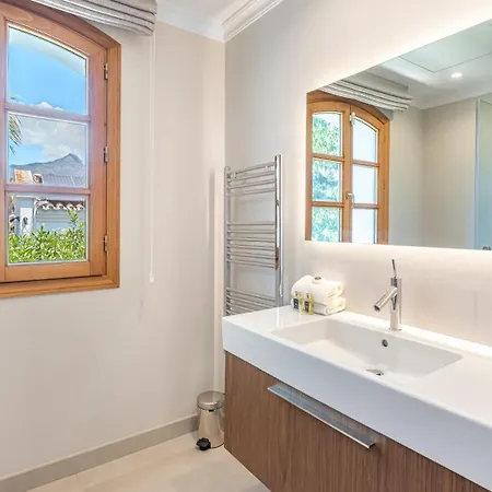 Vacation I White Orchid, Palatial Villa, Private Heated Pool, Prime Golf Valley Location, Minutes From Puerto Banus, Luxury Interiors, Outdoor Fire Pit Lounge Villa